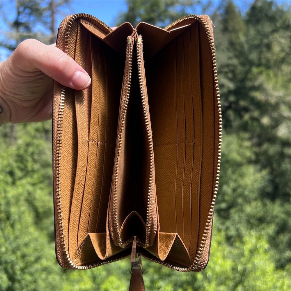 COACH Long Zip-Around Wallet Pebble Leather BROWN with GOLD Hardware AUTHENTIC - Picture 5 of 12